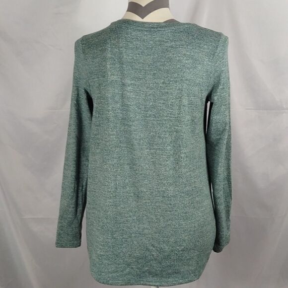 American Eagle Top   - Picture 4 of 6